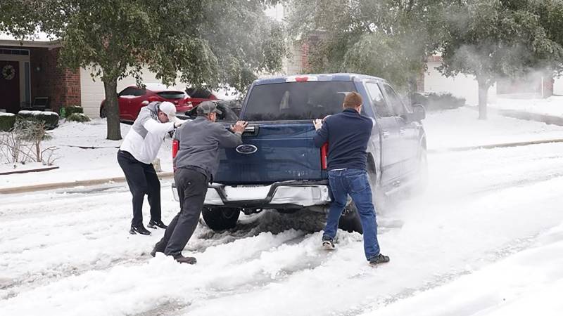 Power outages, water shortages as Texas shivers