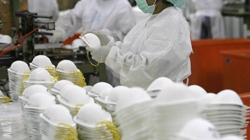 US manufacturer stuck with 30m N95 masks