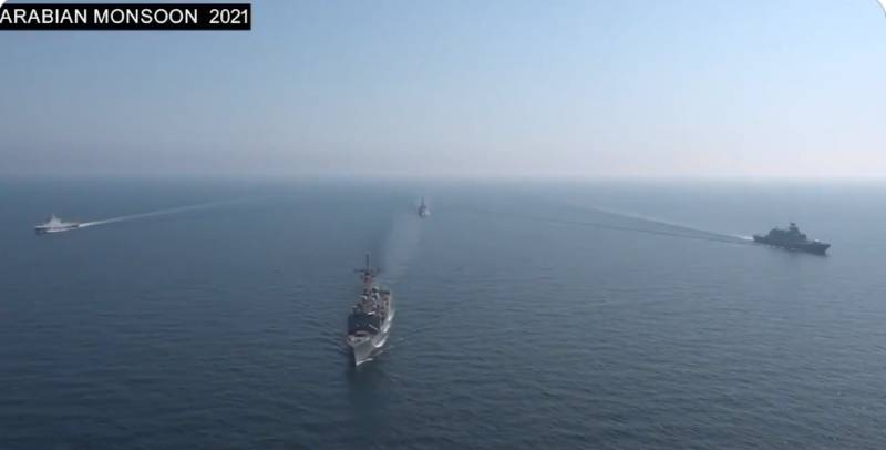 Pakistani, Russian navies hold joint drill in Indian Ocean 