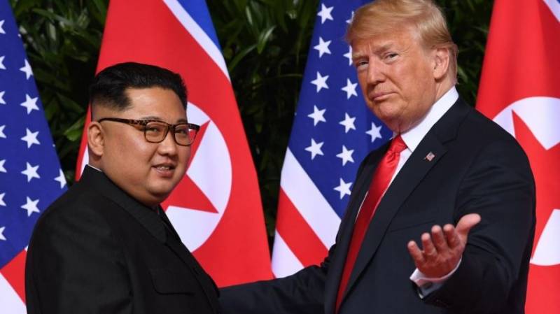 Trump 'offered Kim Jong Un a ride home on Air Force One'