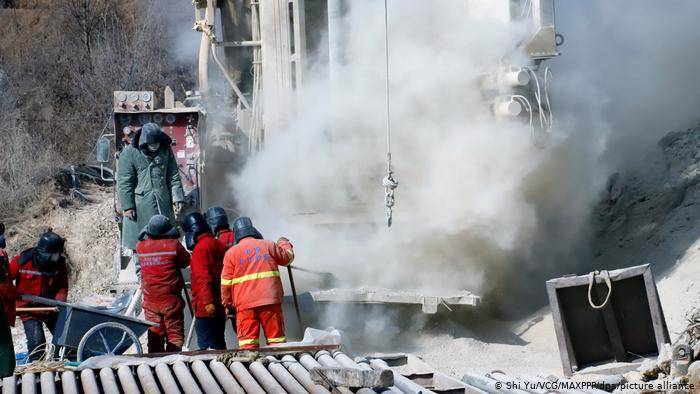 China gold mine blast caused by illegal storage, use of explosives