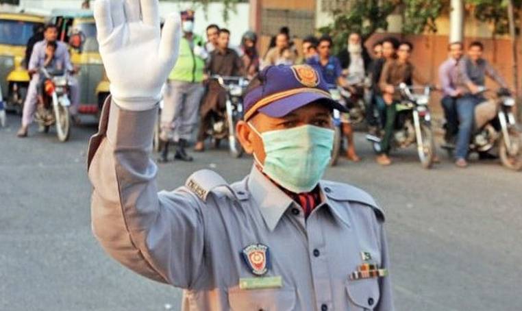 Senior traffic wardens demoted for corruption in Lahore