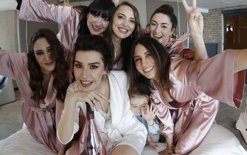 Ertugrul actress Burcu Kiratli shares pictures of her ‘crazy bridesmaids’