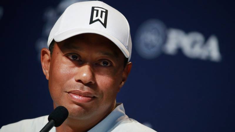 Recovering Woods 'touched' by show of support from fellow golfers