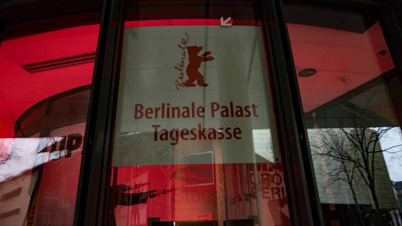 Sex tape satire 'Bad Luck Banging or Loony Porn' wins Berlinale Golden Bear