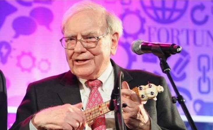 Warren Buffett finally joins exclusive $100 billion club