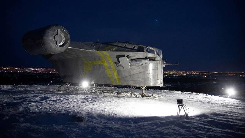 Star Wars fans build Mandalorian spaceship in Siberia