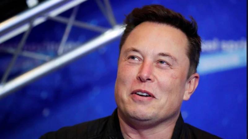 Musk crowned 'Tecnoking' at Tesla