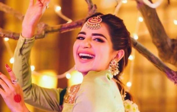 Saboor Aly wins hearts after her latest bhangra video