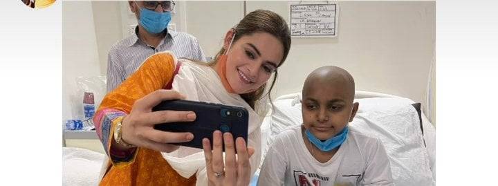 Minal Khan Visit Indus Hospital