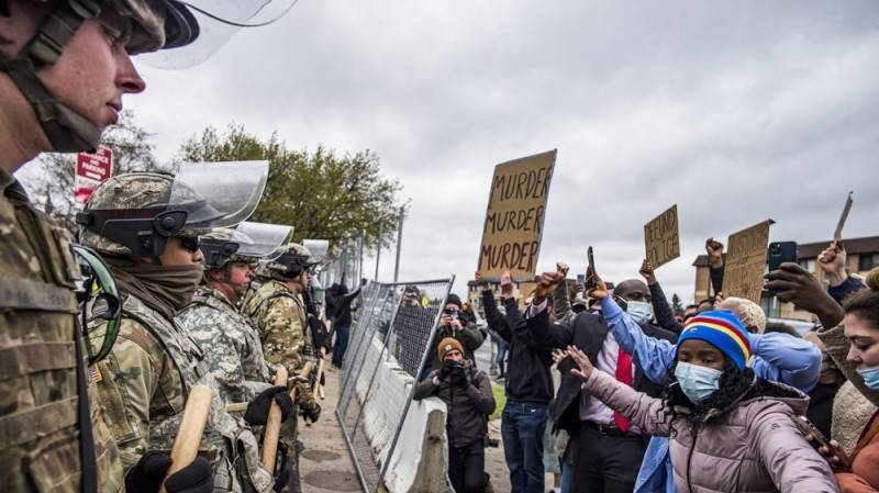 Journalists say police mistreated them during Minnesota protests