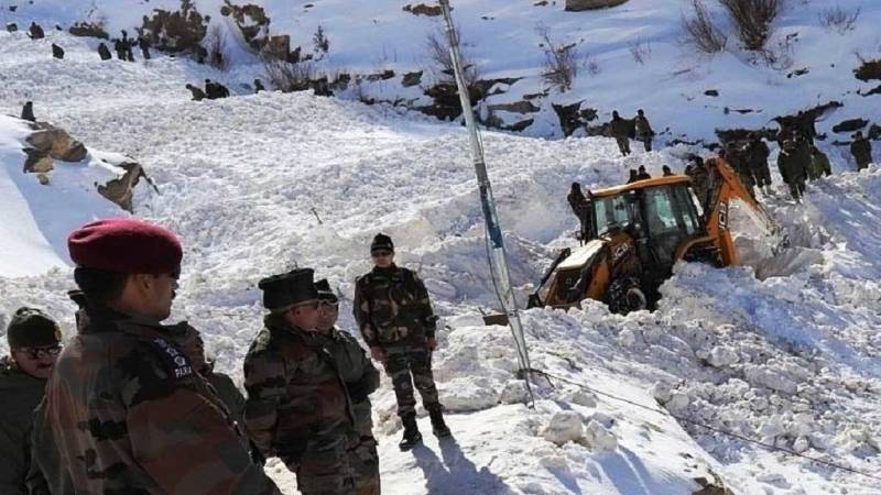 Avalanche kills eight Indians near China border