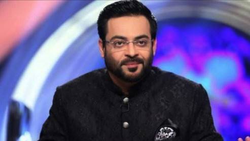 Aamir Liaquat apologizes to Ahsan Khan with Sanam Jung as mediator