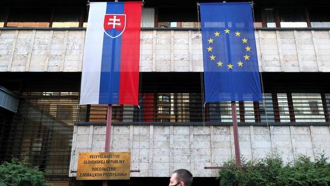 Russia expels seven EU diplomats over 'solidarity' with Czechs