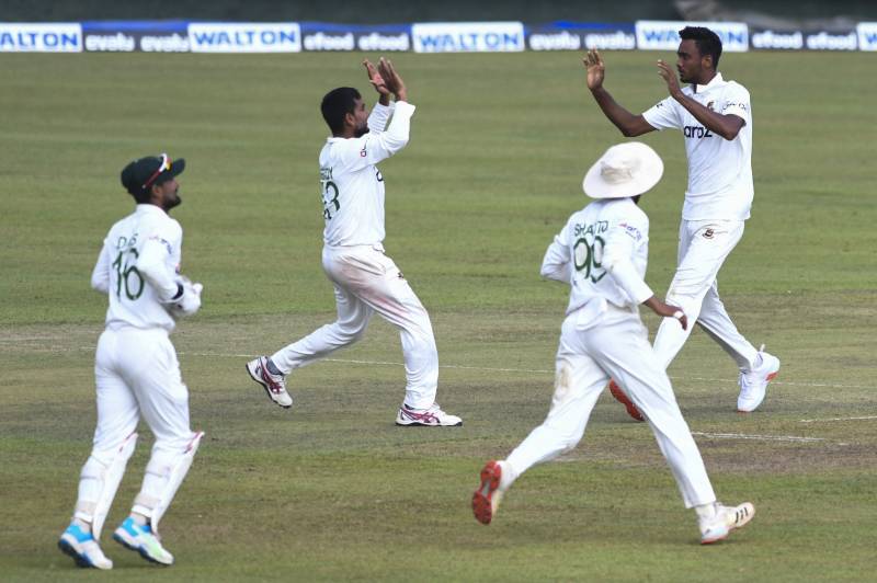 Sri Lanka batsmen dominate Bangladesh in second Test