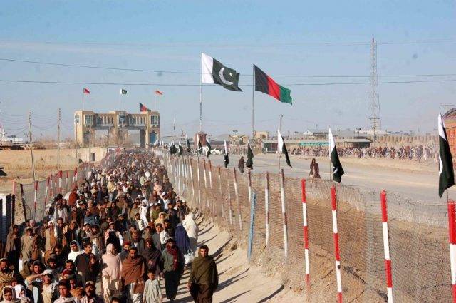 Pakistan introduces rapid antigen test at borders with Iran, Afghanistan