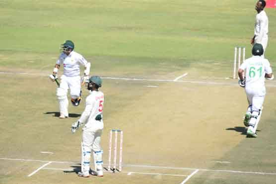 Abid hits double century as Pakistan leave struggling Zimbabwe on ropes