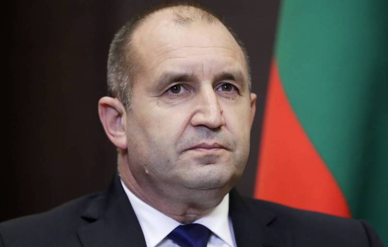 Bulgaria president dissolves parliament, sets July poll