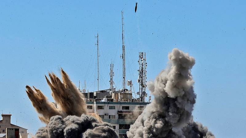 Israel flattens Gaza building hosting AP, Jazeera in airstrike