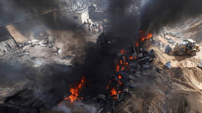 Gaza pummelled by fresh Israeli strikes, over 200 dead in a week