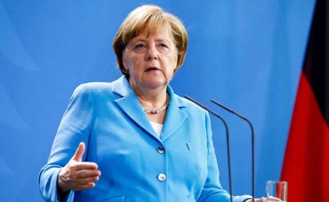 Merkel backs 'indirect talks' with Hamas on Mideast conflict