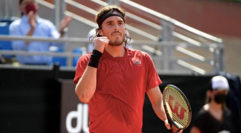 Tsitsipas books passage to Lyon final