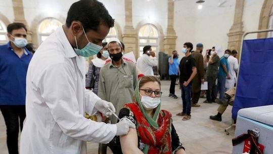 Punjab govt announces issuance of vaccination cards