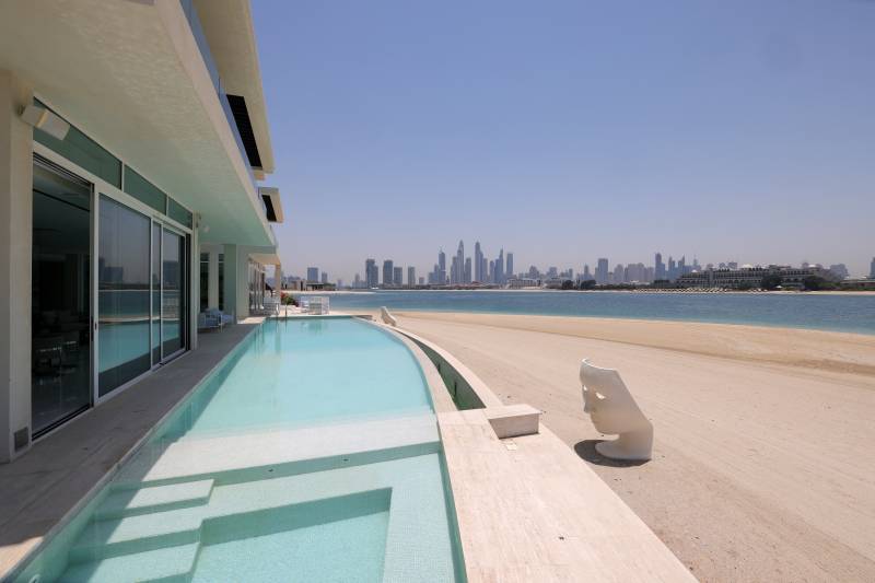 Dubai property booms as wealthy buyers escape lockdowns