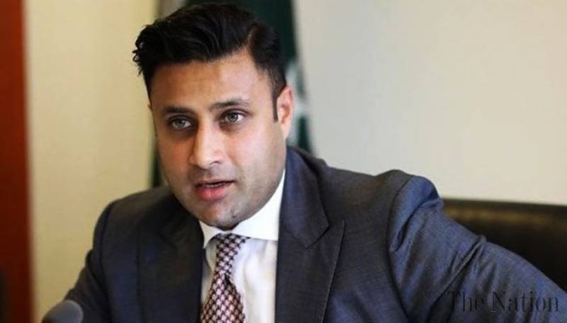 Zulfi Bukhari returns to Pakistan, offers himself for accountability