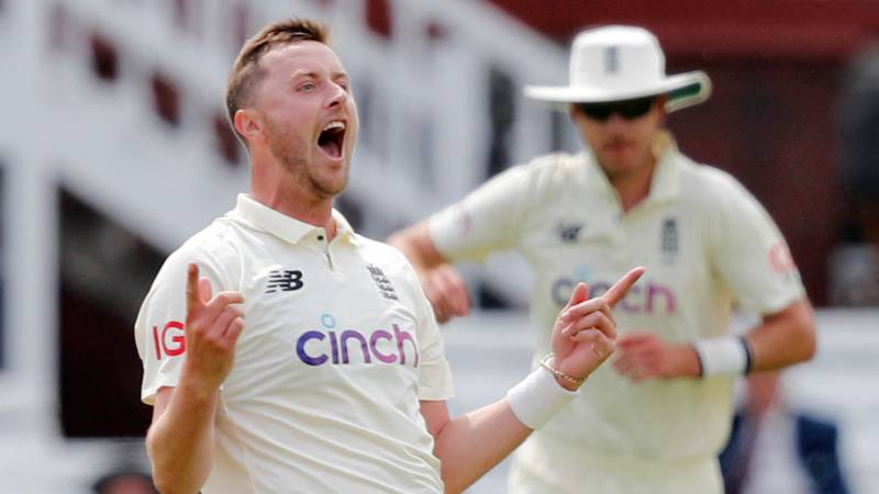 England bowler Robinson apologises for racist and sexist tweets