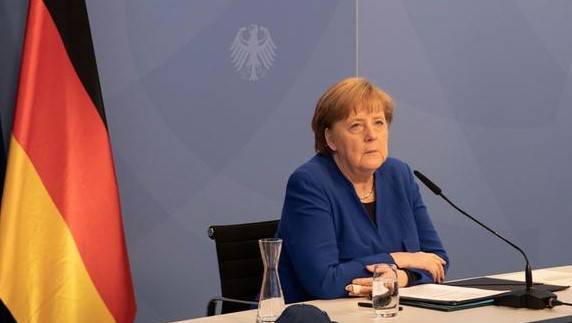 Merkel calls for 'concrete measures' from climate summit