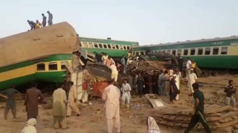 Death toll in Ghotki train accident rises to 53, over 100 injured 