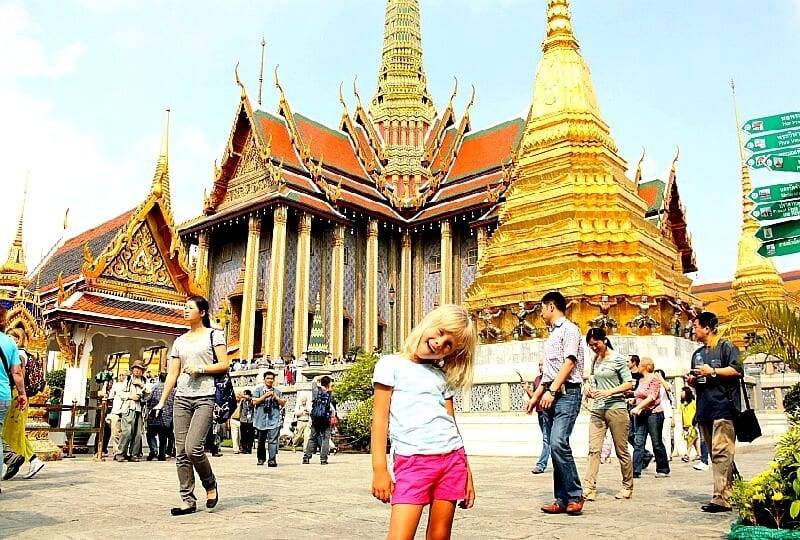 Tourist-hungry Thailand launches virus vaccination push