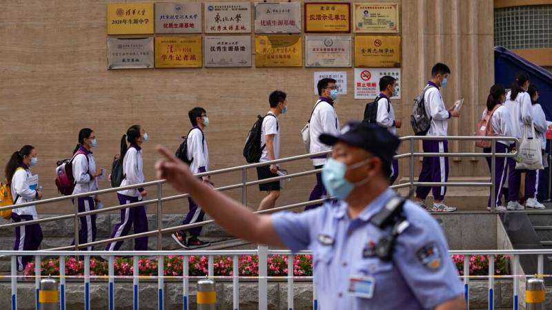 Chinese students take crucial 'gaokao' exams in Covid isolation