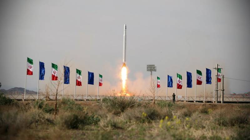 Russia preparing to give Iran advanced satellite system: report