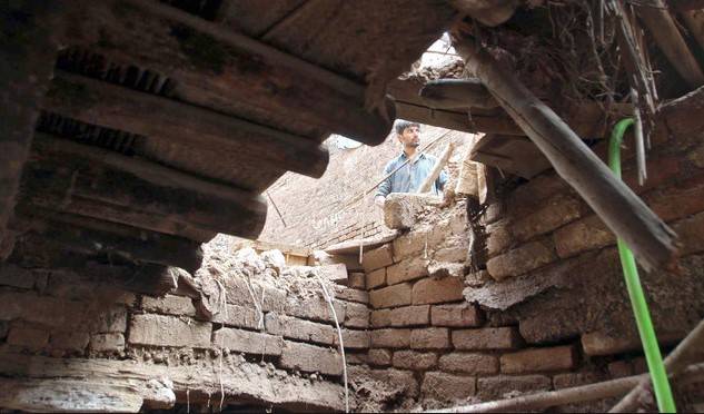 Three kids die in Islamabad roof collapse