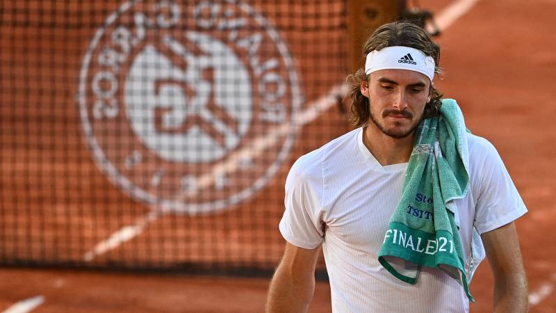 Tsitsipas learned of grandmother's death minutes before French Open final