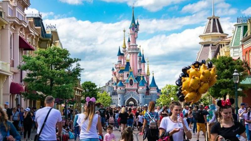 Crowds back at Disneyland Paris as France breathes easy