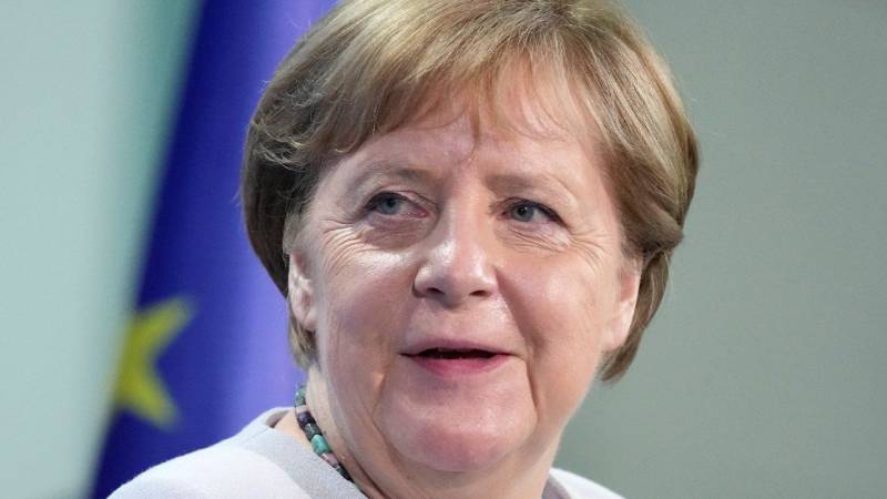 Merkel gets Moderna as second jab after AstraZeneca first dose