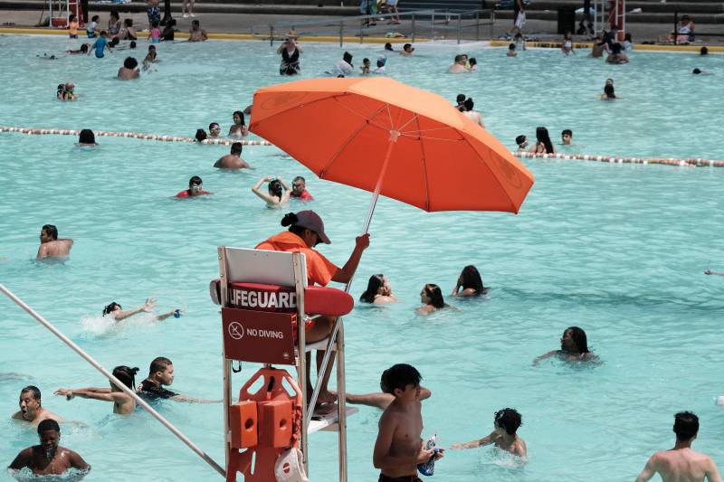 250 dead as record-breaking heatwave grips Canada, US