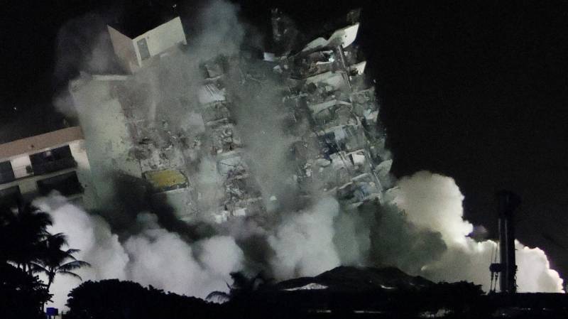 Rest of collapsed Florida apartment block demolished ahead of tropical storm