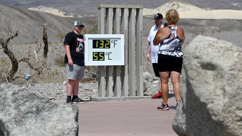 Millions sweltering in US west as Canada takes emergency steps