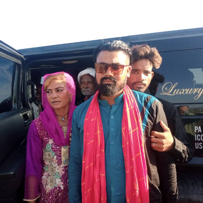 Kashmiri beggar books limousine on son’s wedding