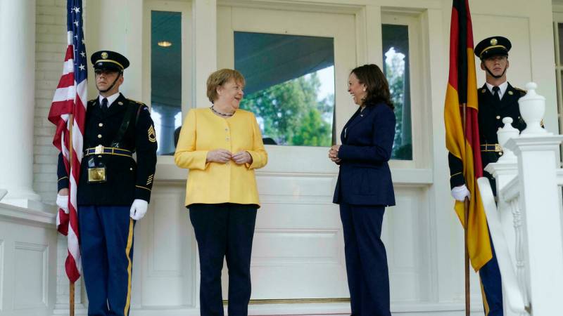 Merkel visits White House in swan song