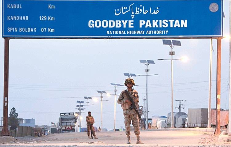 Chaman border reopened for three hours