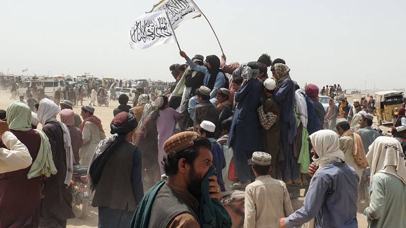 Afghans flock to Kandahar city camp as fighting rages in the countryside