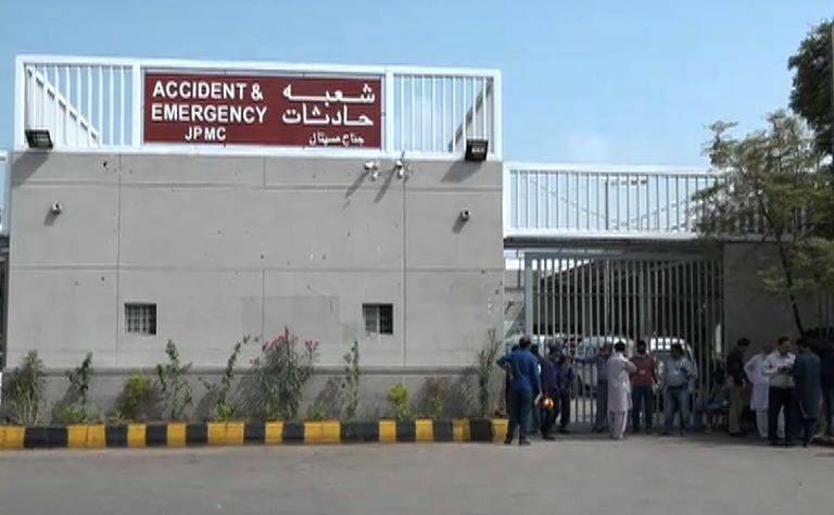 Sindh govt withdraws decision to hand over hospitals to NGOs