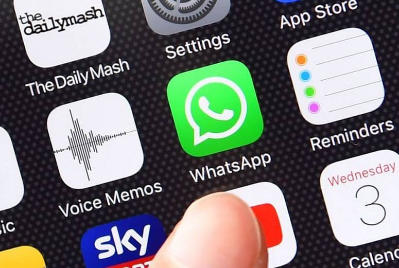 WhatsApp warning over app 'loophole' that could see you get hacked