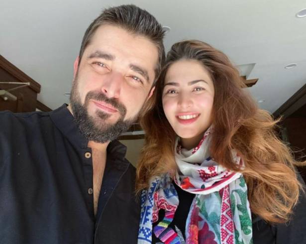 Hamza Ali Abbasi, Naimal Khawar exploring northern Pakistan