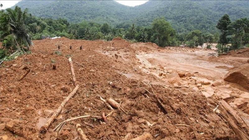 Dozens of families caught in Northern Areas landslide 